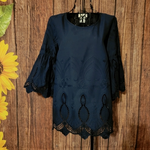 Alessa W Collection Navy Blue Top - Picture 3 of 5